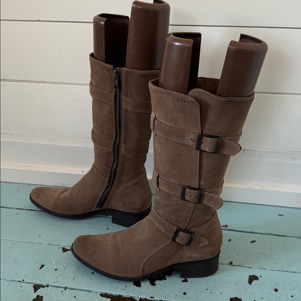 GEOX EU 361/2 (US 6.5) Suede Mid Calf Adjustable Buckles - Picture 5 of 17